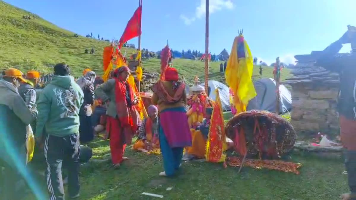 1200-675-27663553-thumbnail-16x9-nanda-devi-badi-jat-yatra